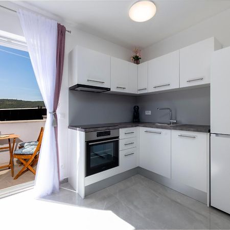 Apartments Lana Mlini Exterior photo